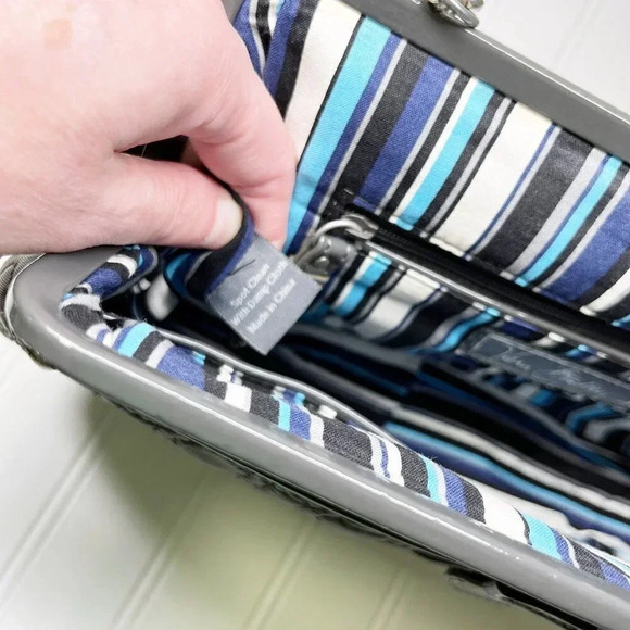 Vera Bradley Gray Quilted Handbag Purse with Chain Strap Manmade Materials - Picture 9 of 10